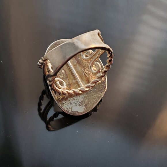 Pale green stone ring with sterling silver - Picture 3 of 3